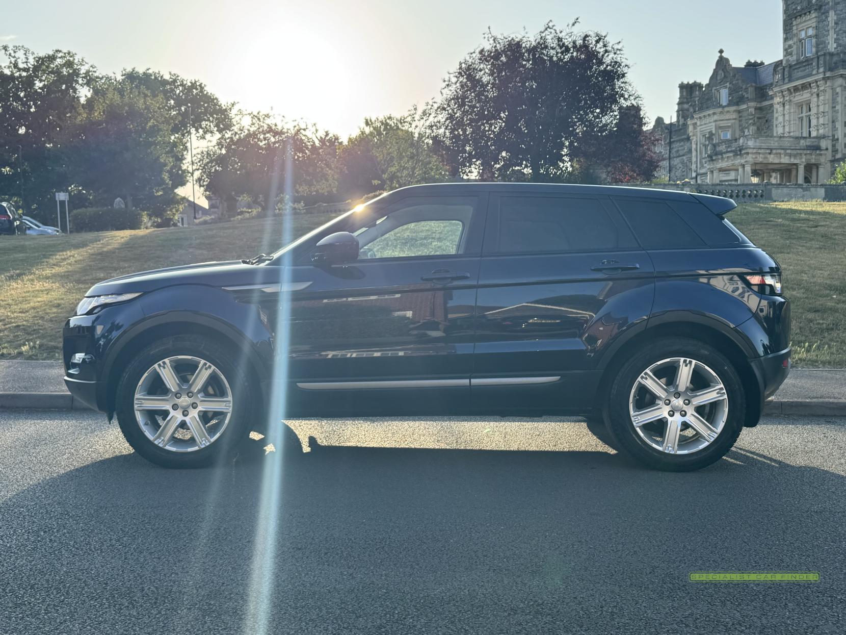Land Rover Range Rover Evoque 2.2 SD4 Pure Tech SUV 5dr Diesel Auto 4WD Euro 5 (s/s) (190 ps)