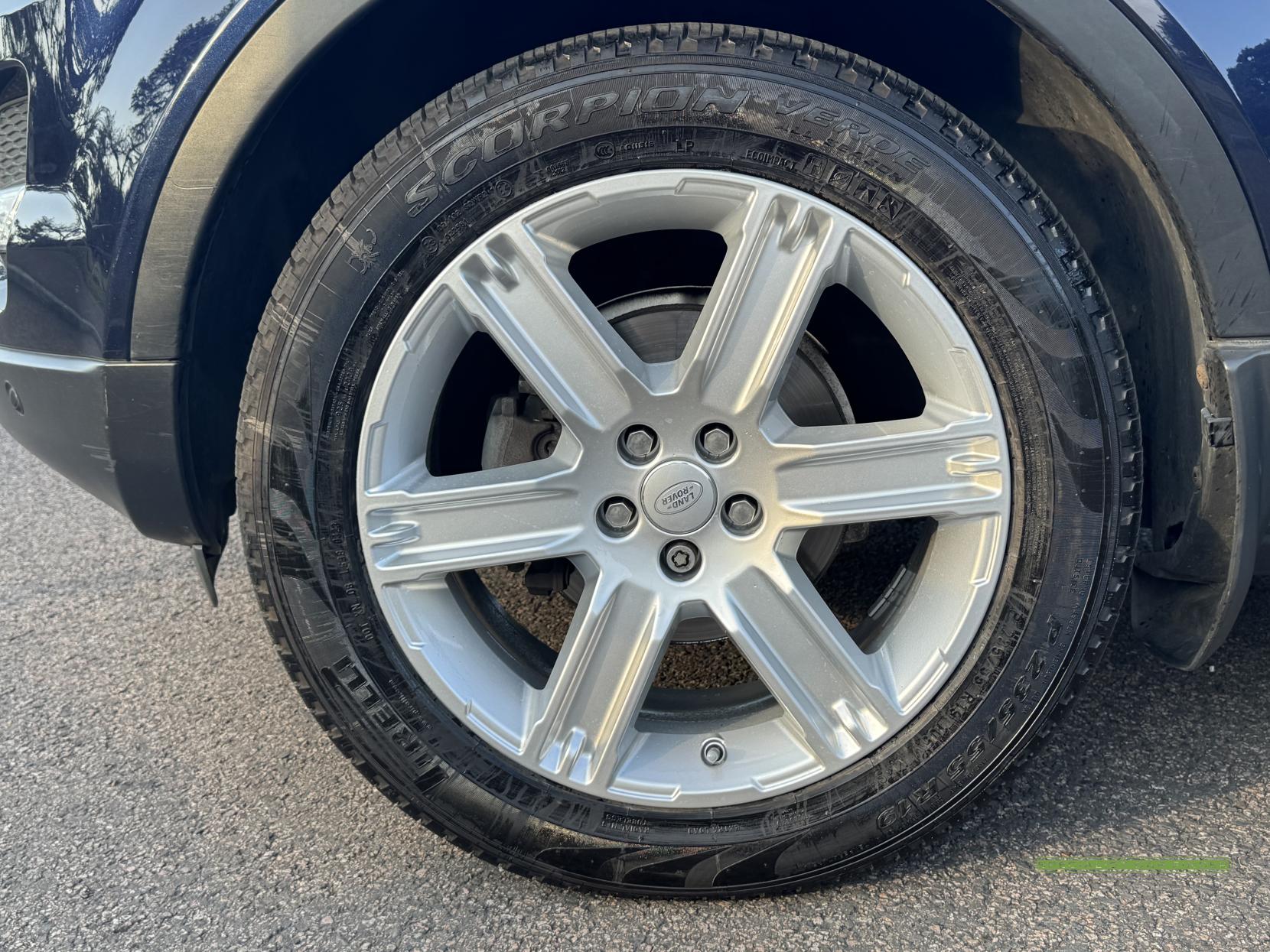 Land Rover Range Rover Evoque 2.2 SD4 Pure Tech SUV 5dr Diesel Auto 4WD Euro 5 (s/s) (190 ps)