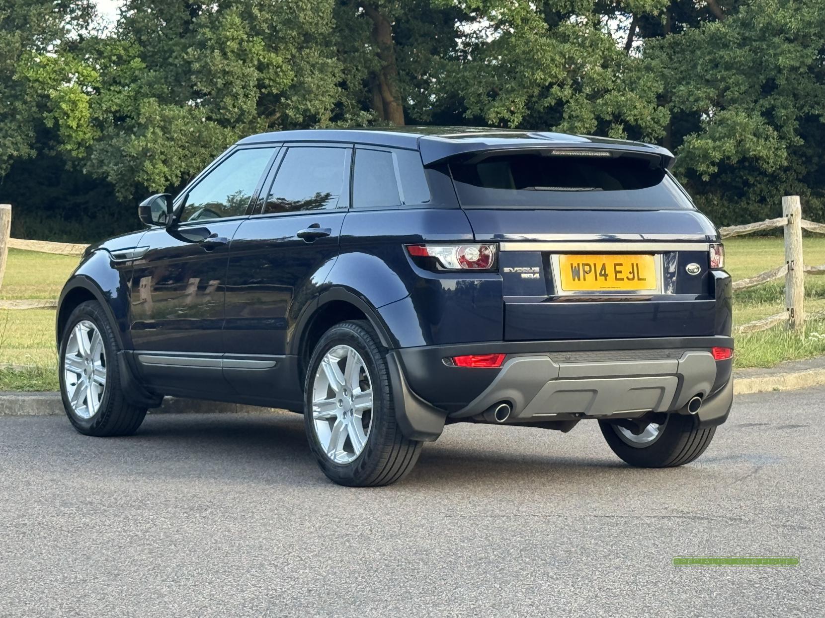 Land Rover Range Rover Evoque 2.2 SD4 Pure Tech SUV 5dr Diesel Auto 4WD Euro 5 (s/s) (190 ps)