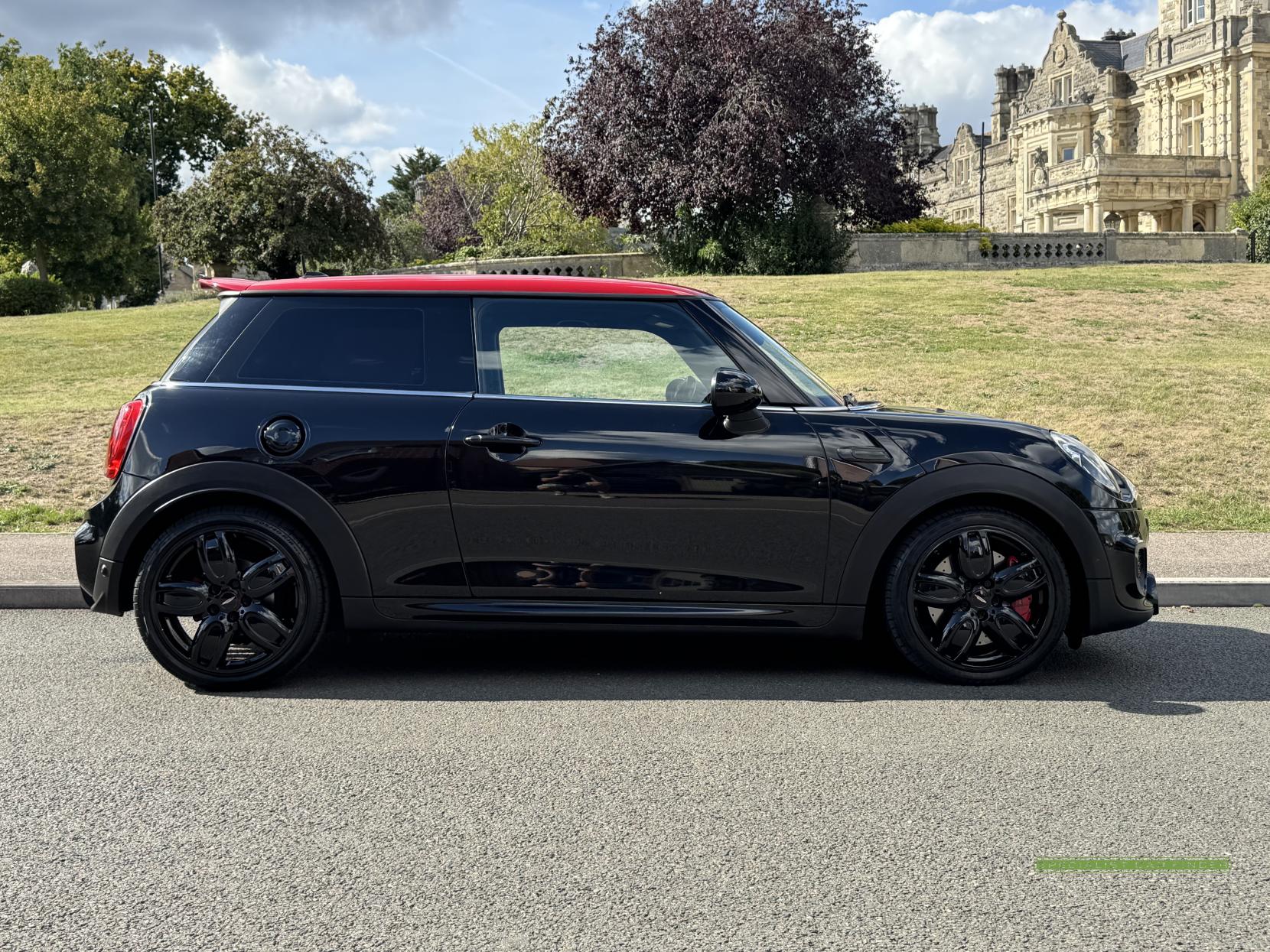 MINI Hatch 2.0 John Cooper Works Hatchback 3dr Petrol Auto Euro 6 (s/s) (231 ps)