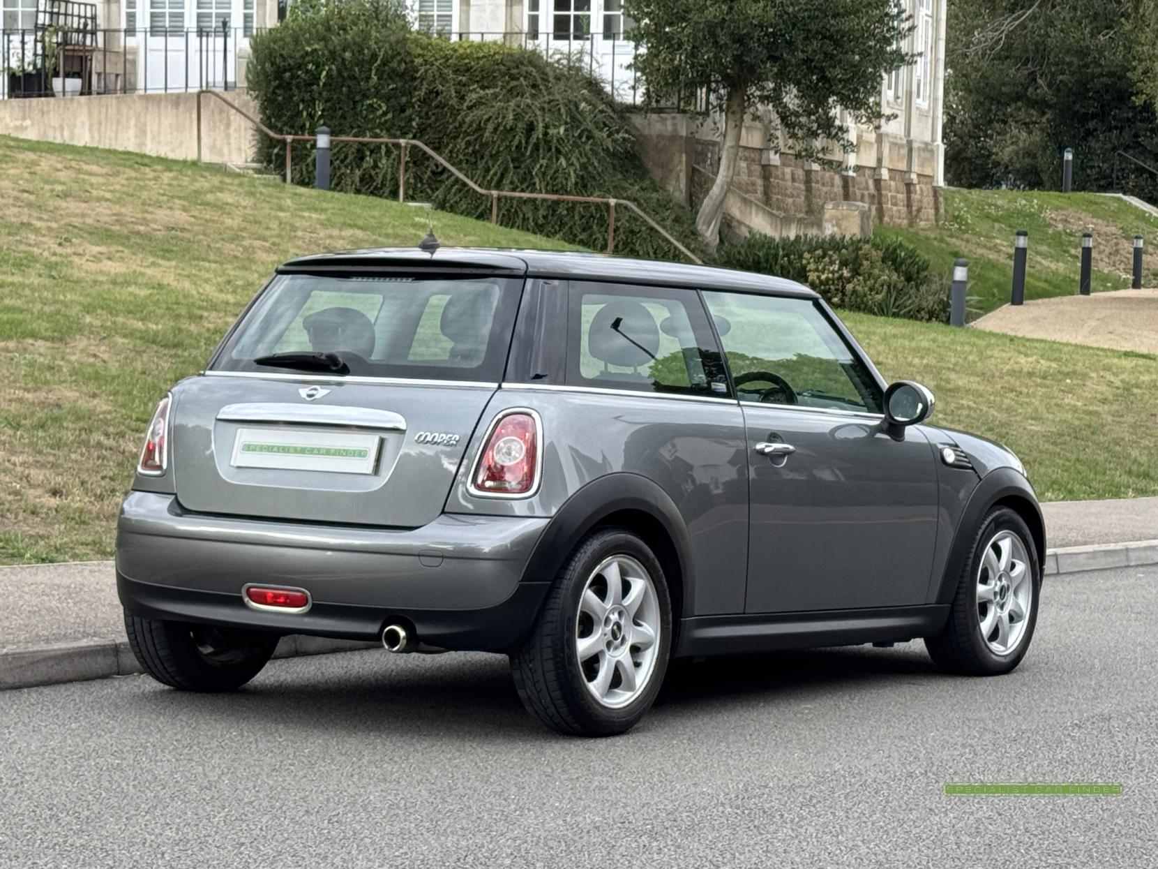 MINI Hatch 1.6 Cooper Graphite Hatchback 3dr Petrol Manual Euro 4 (120 ps)