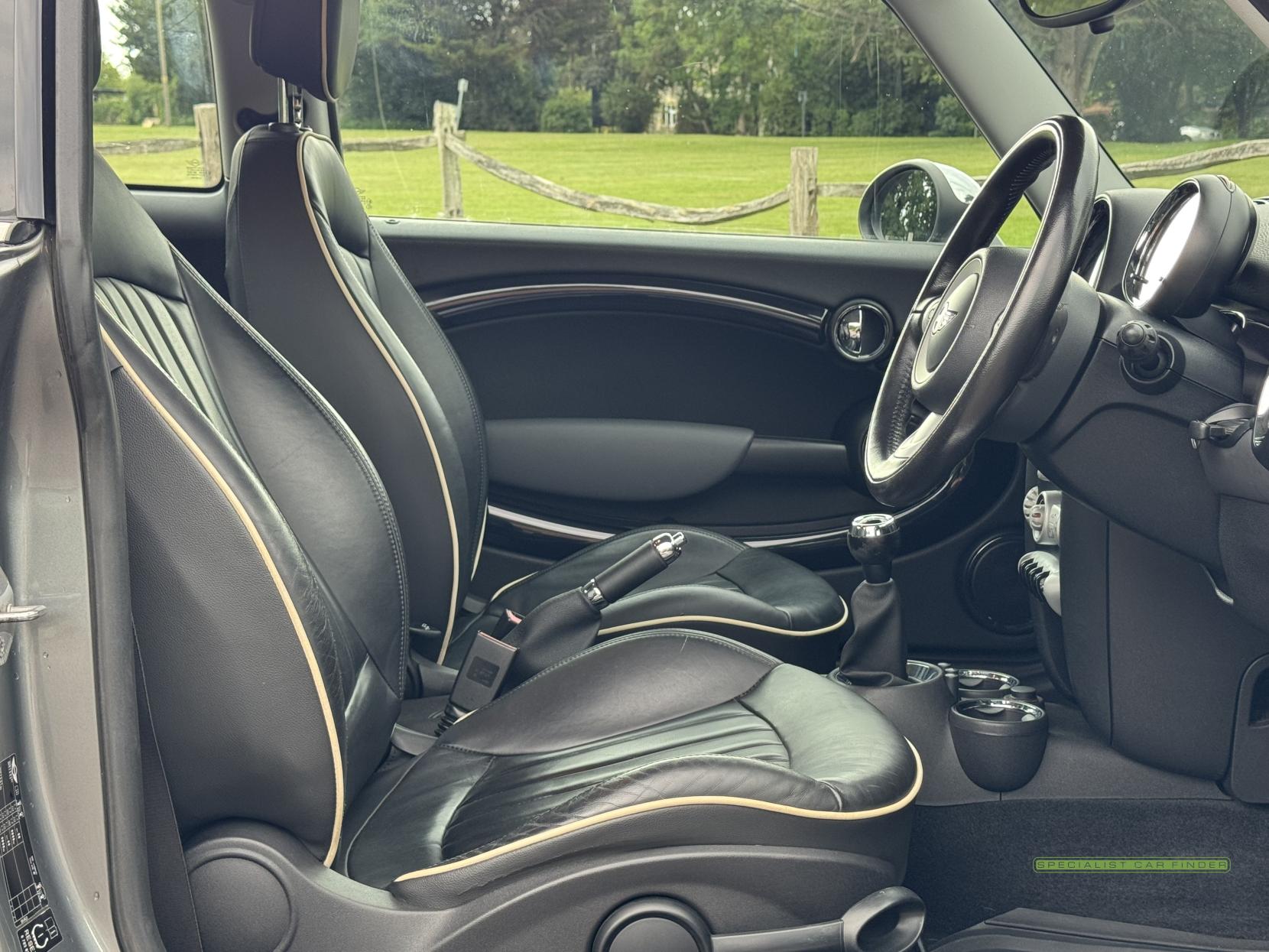 MINI Hatch 1.6 Cooper Graphite Hatchback 3dr Petrol Manual Euro 4 (120 ps)