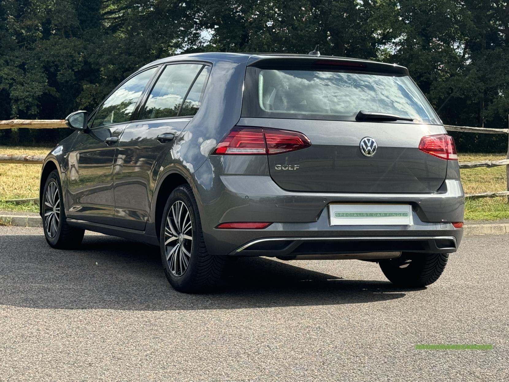 Volkswagen Golf 1.0 TSI SE Nav Hatchback 5dr Petrol DSG Euro 6 (s/s) (110 bhp)