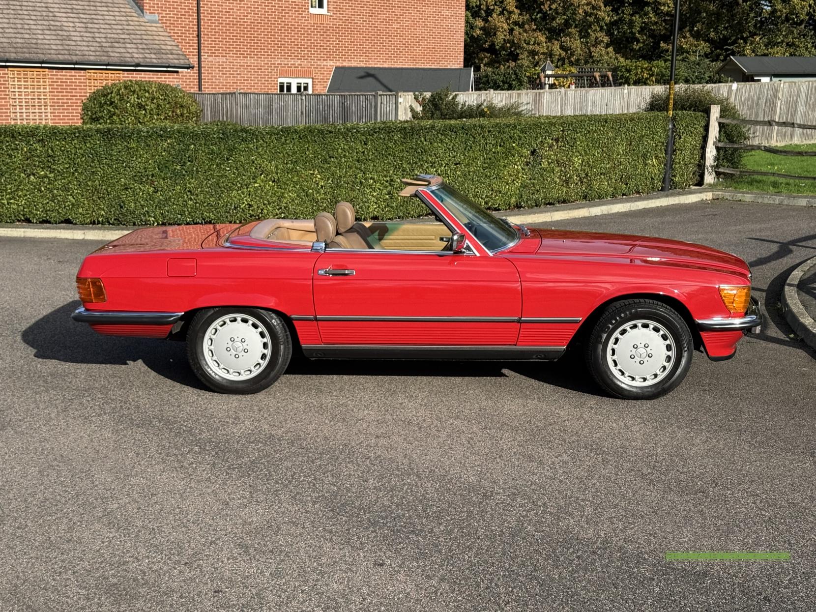 Mercedes-Benz SL 4.2 Convertible 2dr Petrol Automatic (218 bhp)