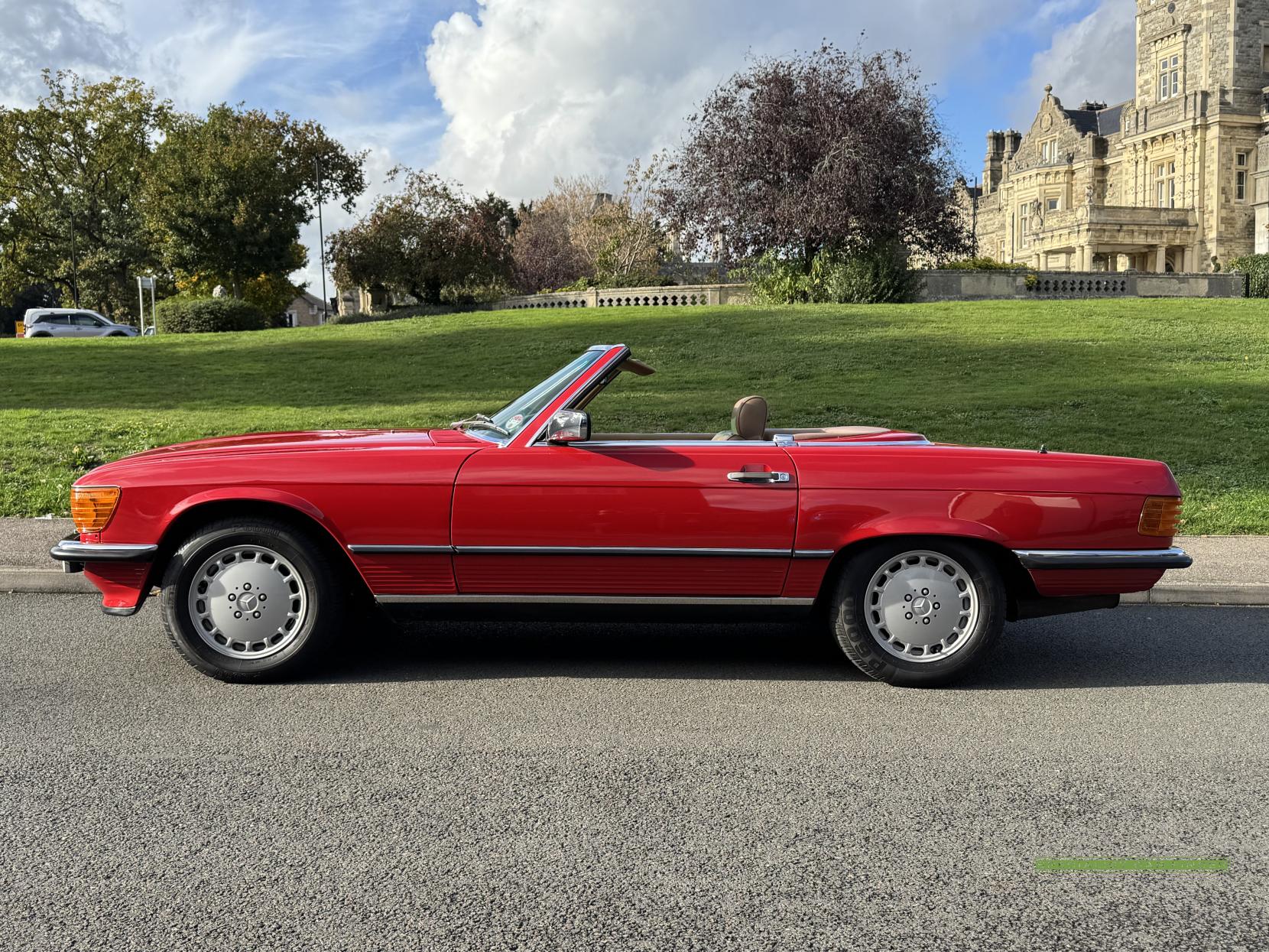 Mercedes-Benz SL 4.2 Convertible 2dr Petrol Automatic (218 bhp)