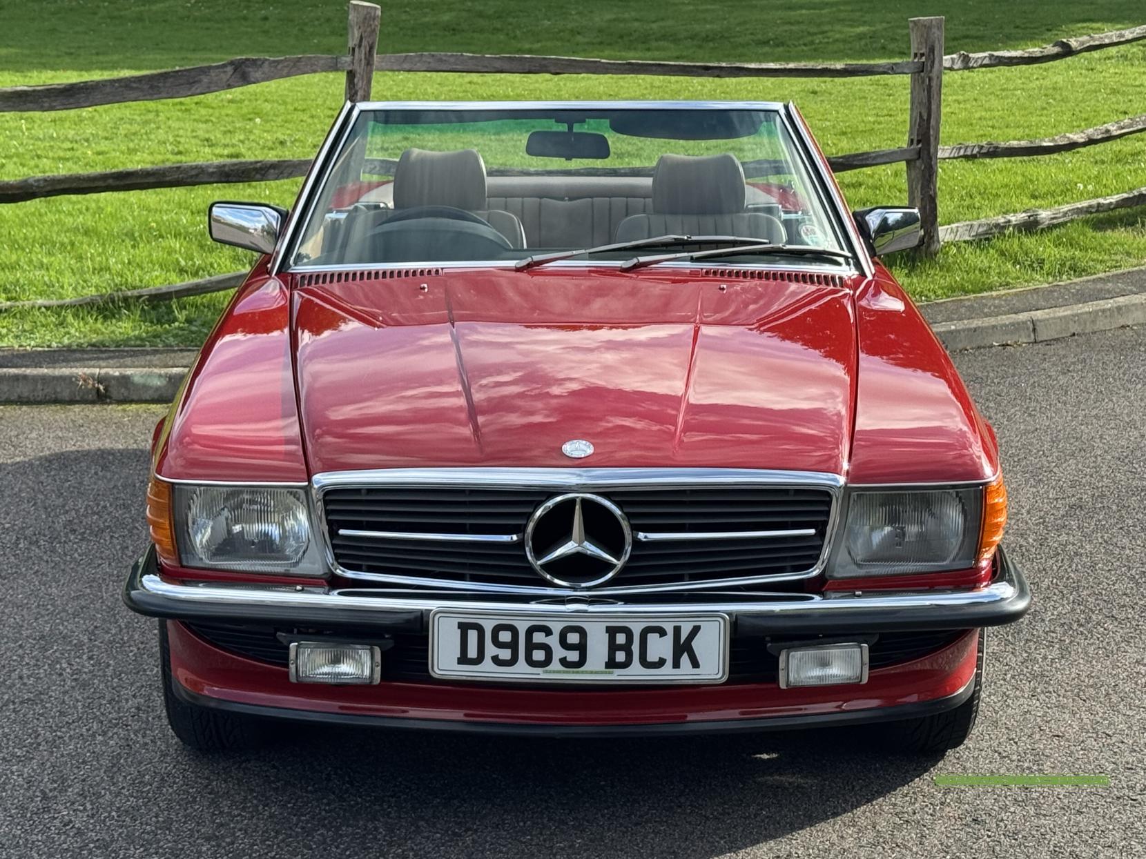 Mercedes-Benz SL 4.2 Convertible 2dr Petrol Automatic (218 bhp)