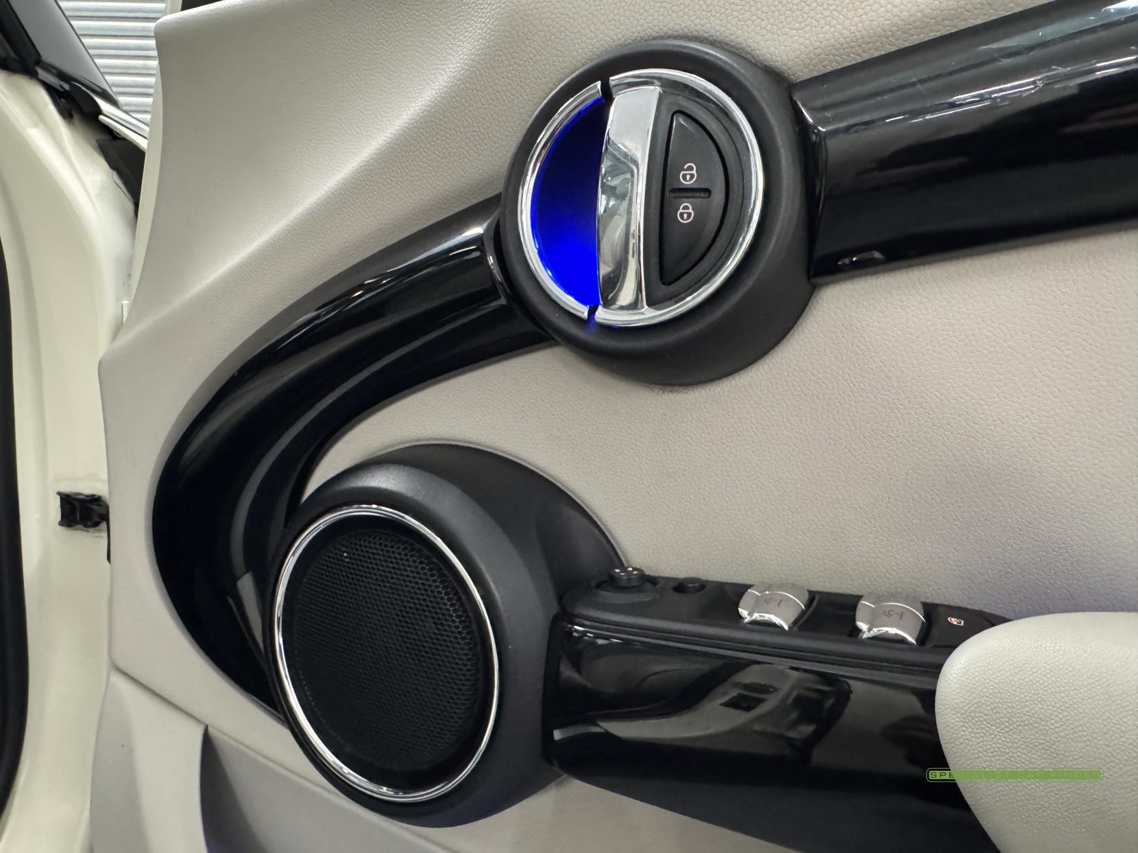 MINI Hatch 1.5 Cooper Hatchback 5dr Petrol Auto Euro 6 (s/s) (136 ps)