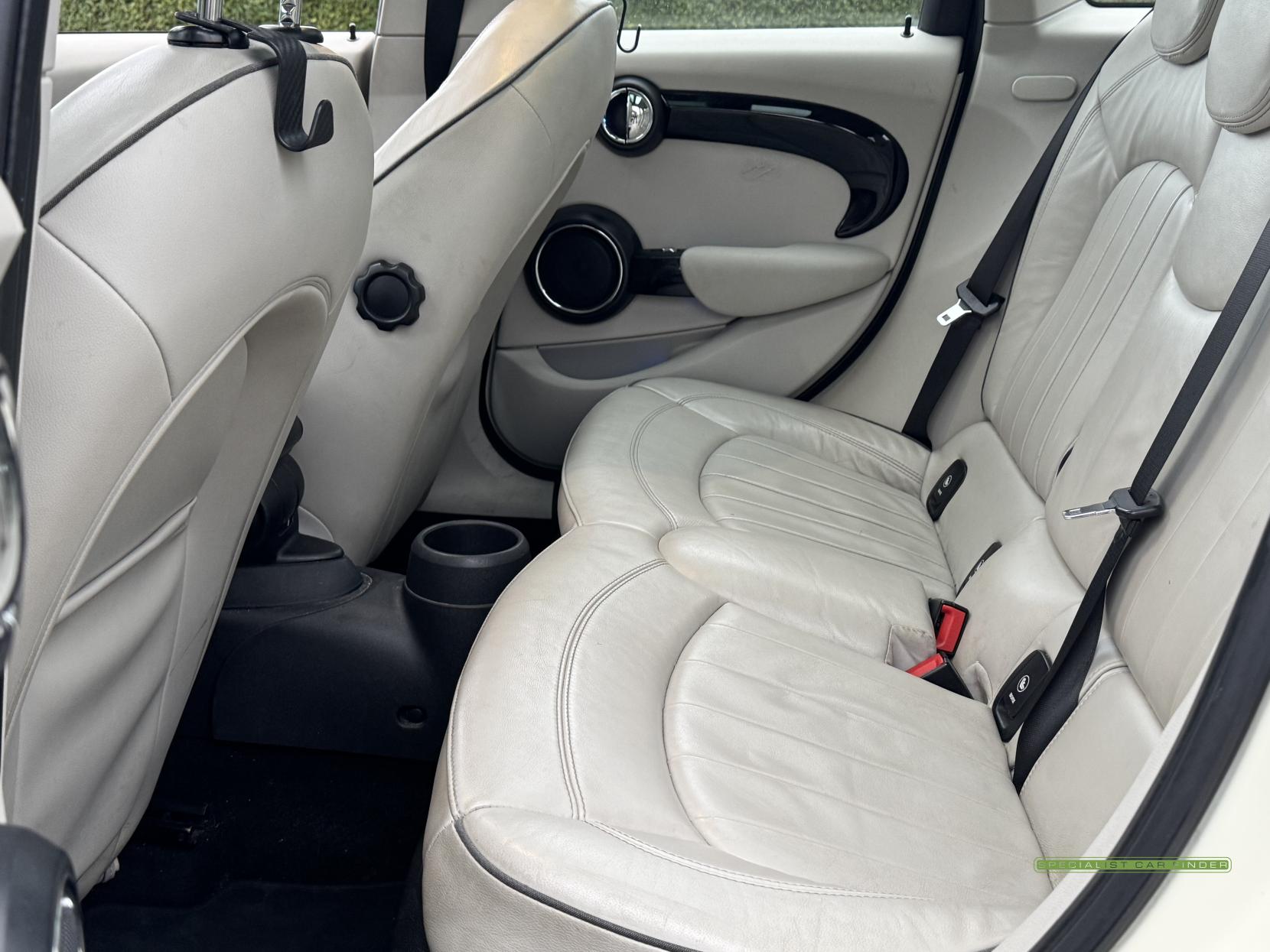 MINI Hatch 1.5 Cooper Hatchback 5dr Petrol Auto Euro 6 (s/s) (136 ps)