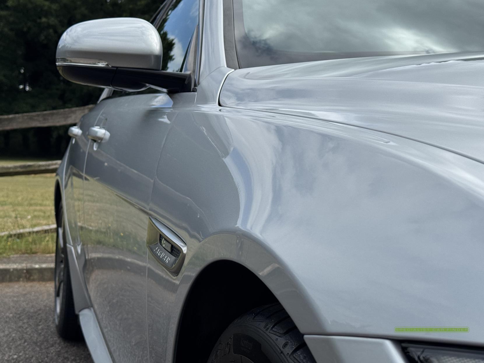 Jaguar XE 2.0 GTDi R-Sport Saloon 4dr Petrol Auto Euro 6 (s/s) (240 ps)