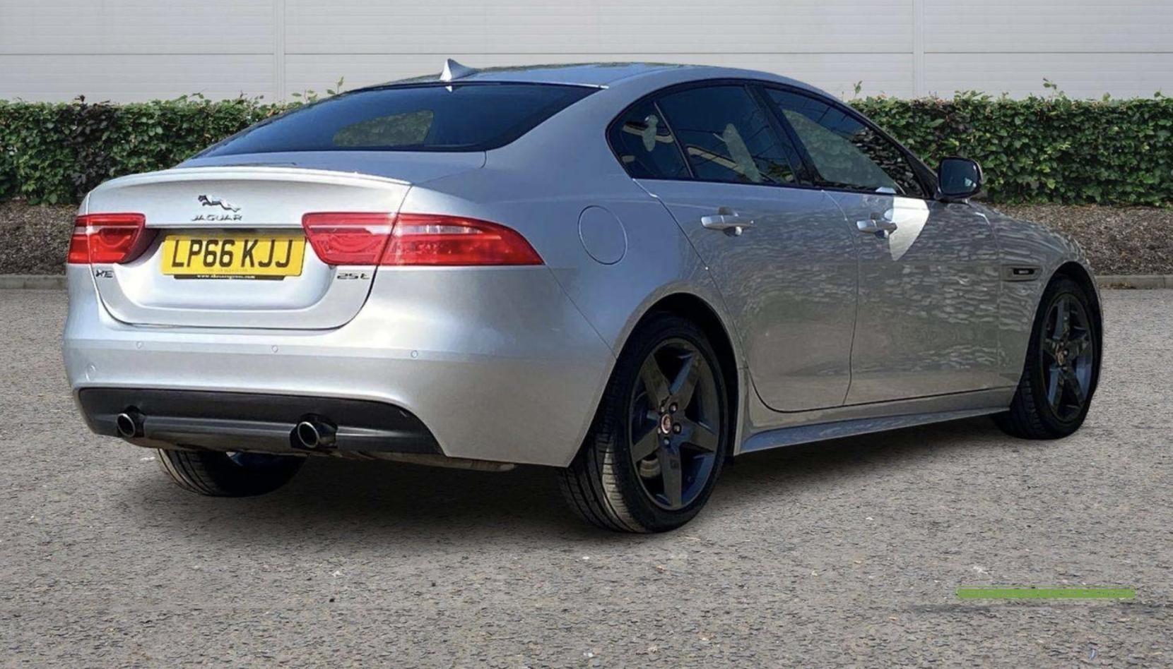 Jaguar XE 2.0 GTDi R-Sport Saloon 4dr Petrol Auto Euro 6 (s/s) (240 ps)
