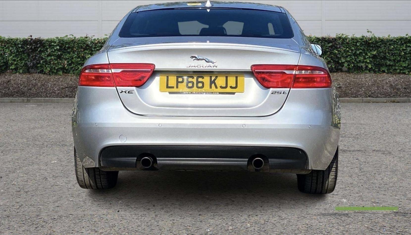 Jaguar XE 2.0 GTDi R-Sport Saloon 4dr Petrol Auto Euro 6 (s/s) (240 ps)