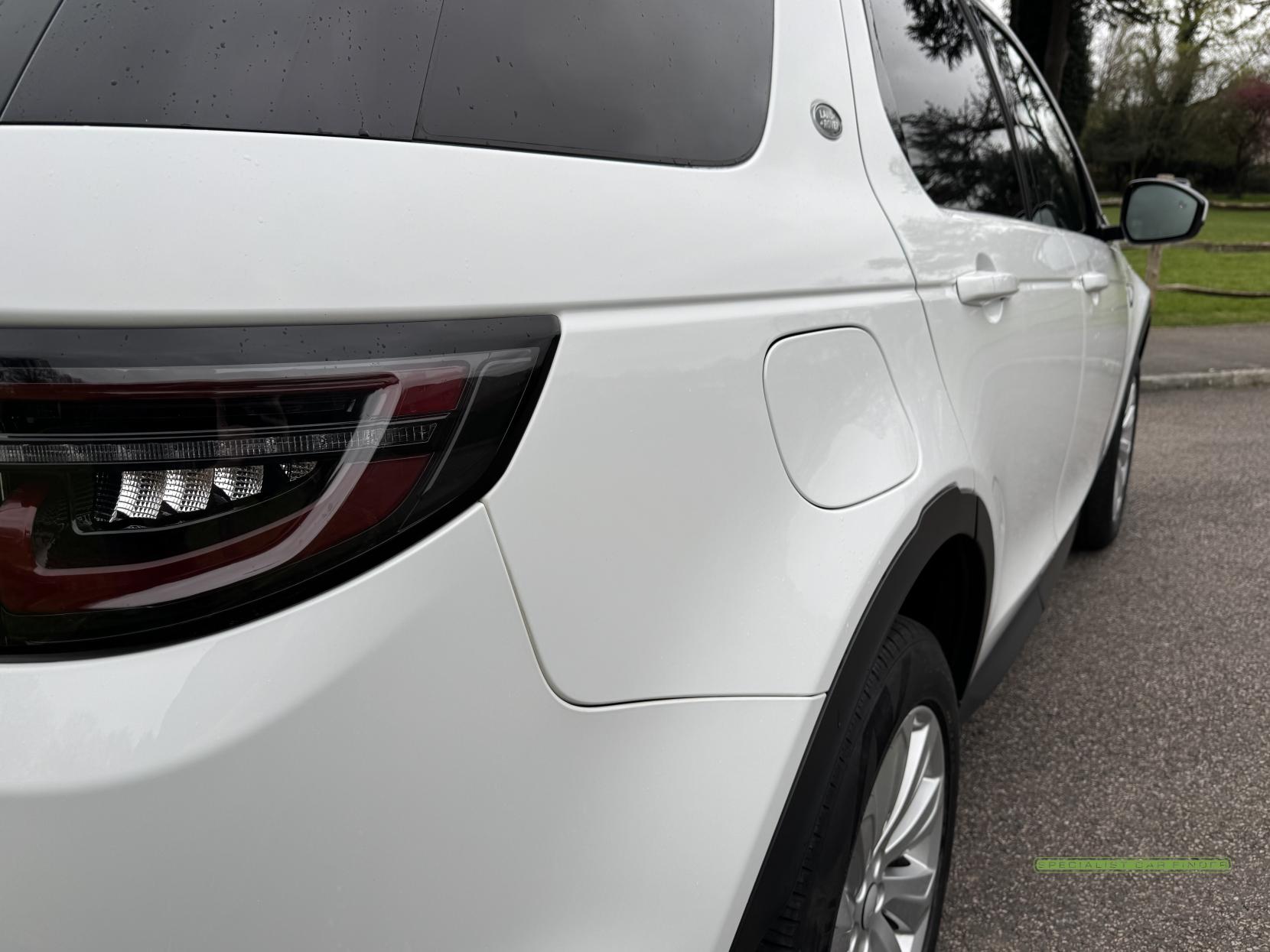 Land Rover Discovery Sport 2.0 P200 MHEV SE SUV 5dr Petrol Auto 4WD Euro 6 (s/s) (200 ps)