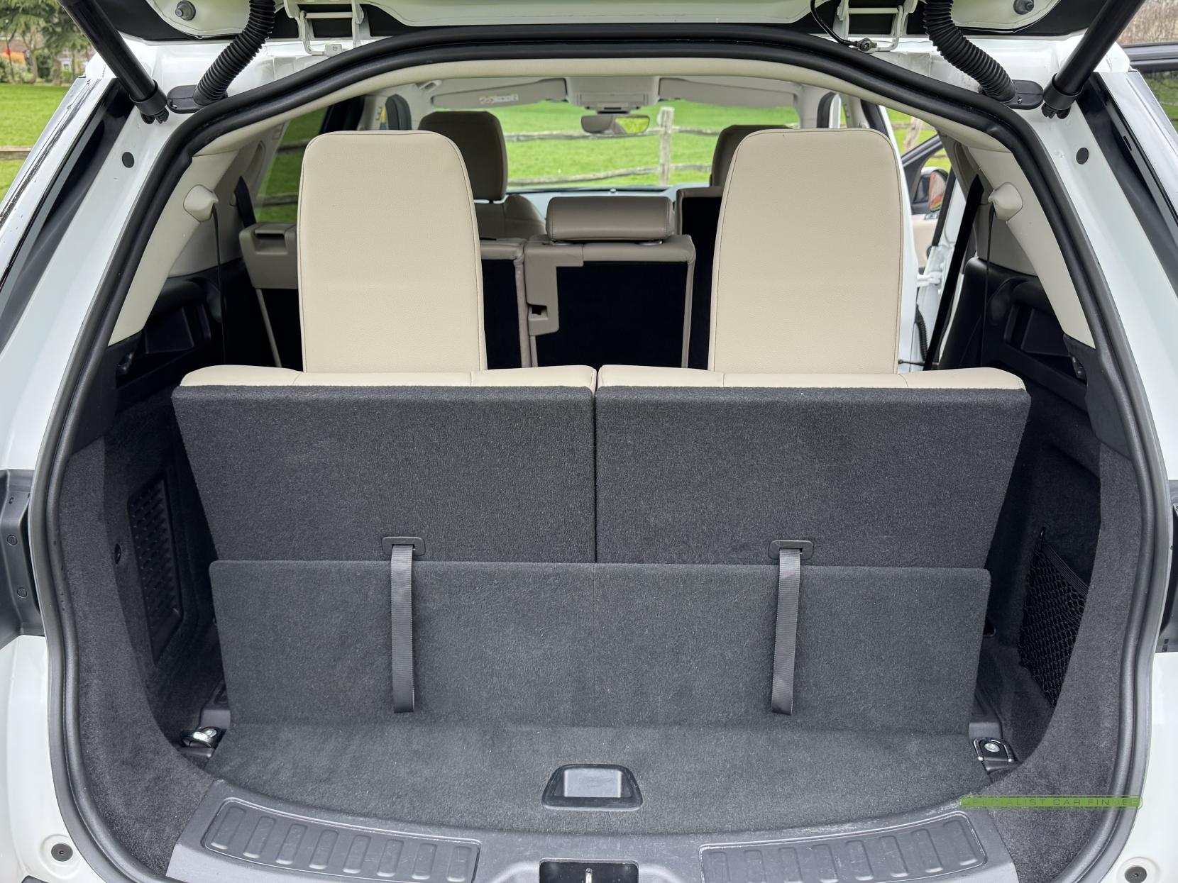 Land Rover Discovery Sport 2.0 P200 MHEV SE SUV 5dr Petrol Auto 4WD Euro 6 (s/s) (200 ps)