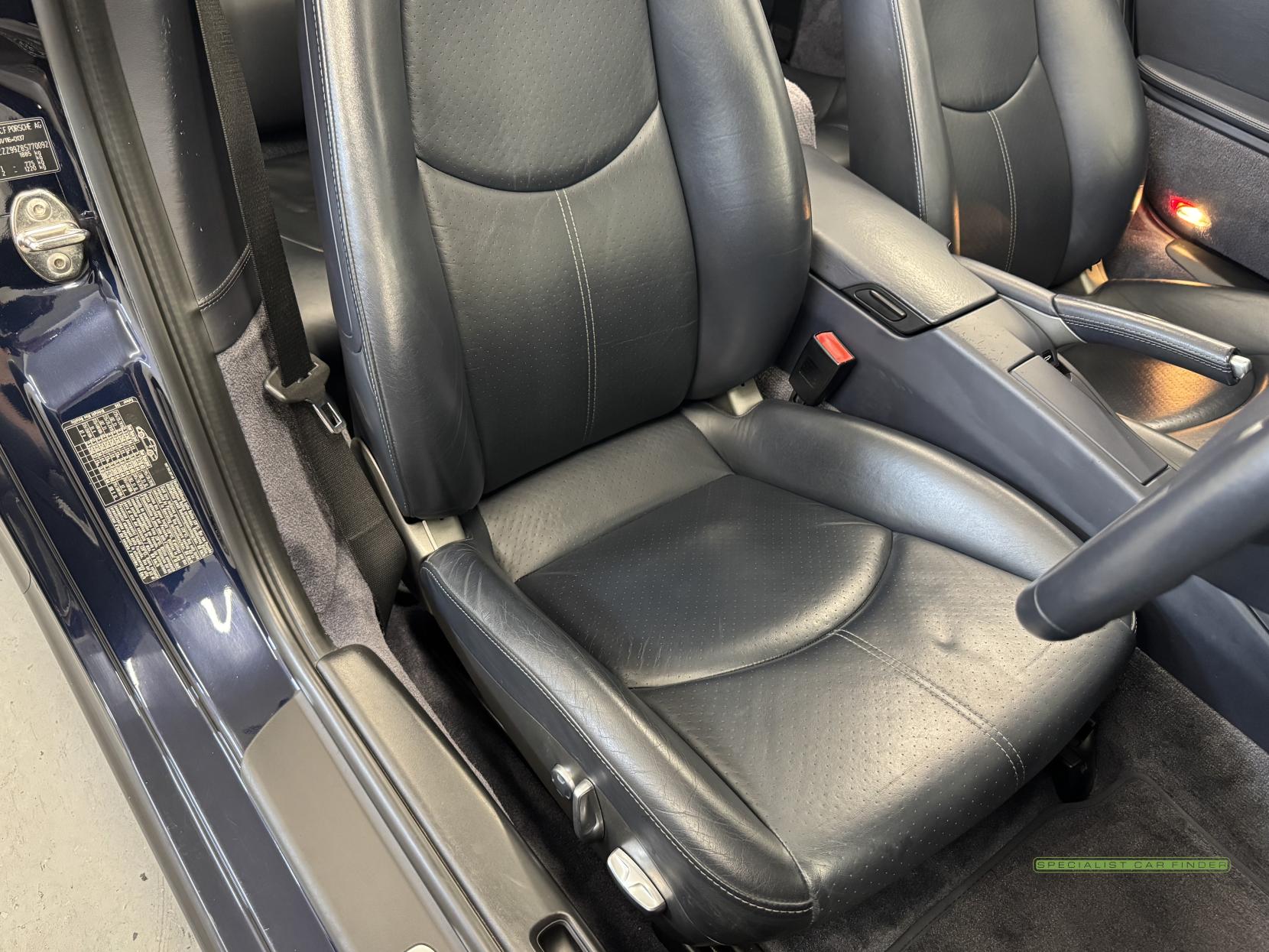 Porsche 911 3.8 997 Carrera S Cabriolet 2dr Petrol Manual (280 g/km, 350 bhp)