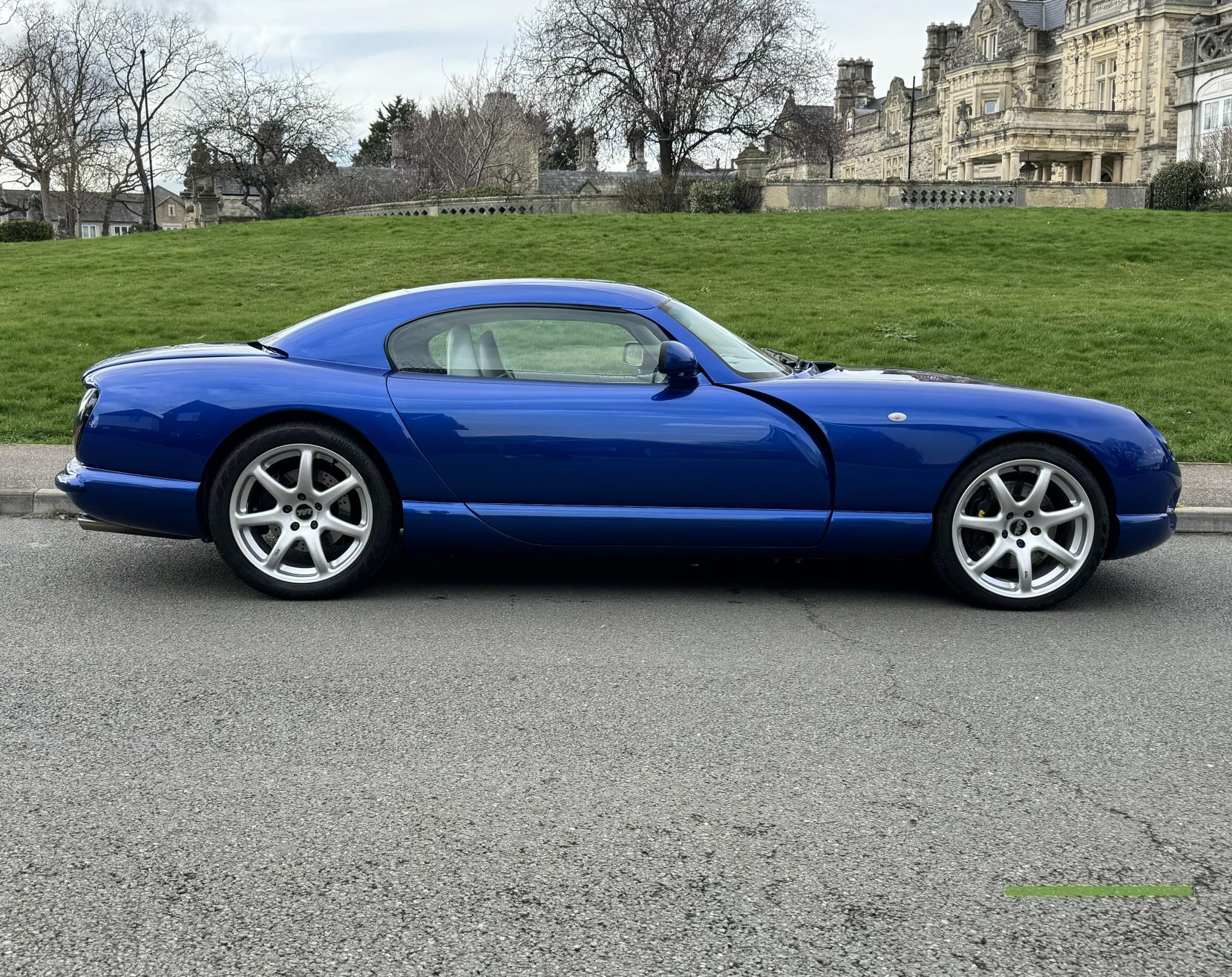 TVR Cerbera 4.0 Speed Six Coupe 2dr Petrol Manual (372 g/km, 350 bhp)