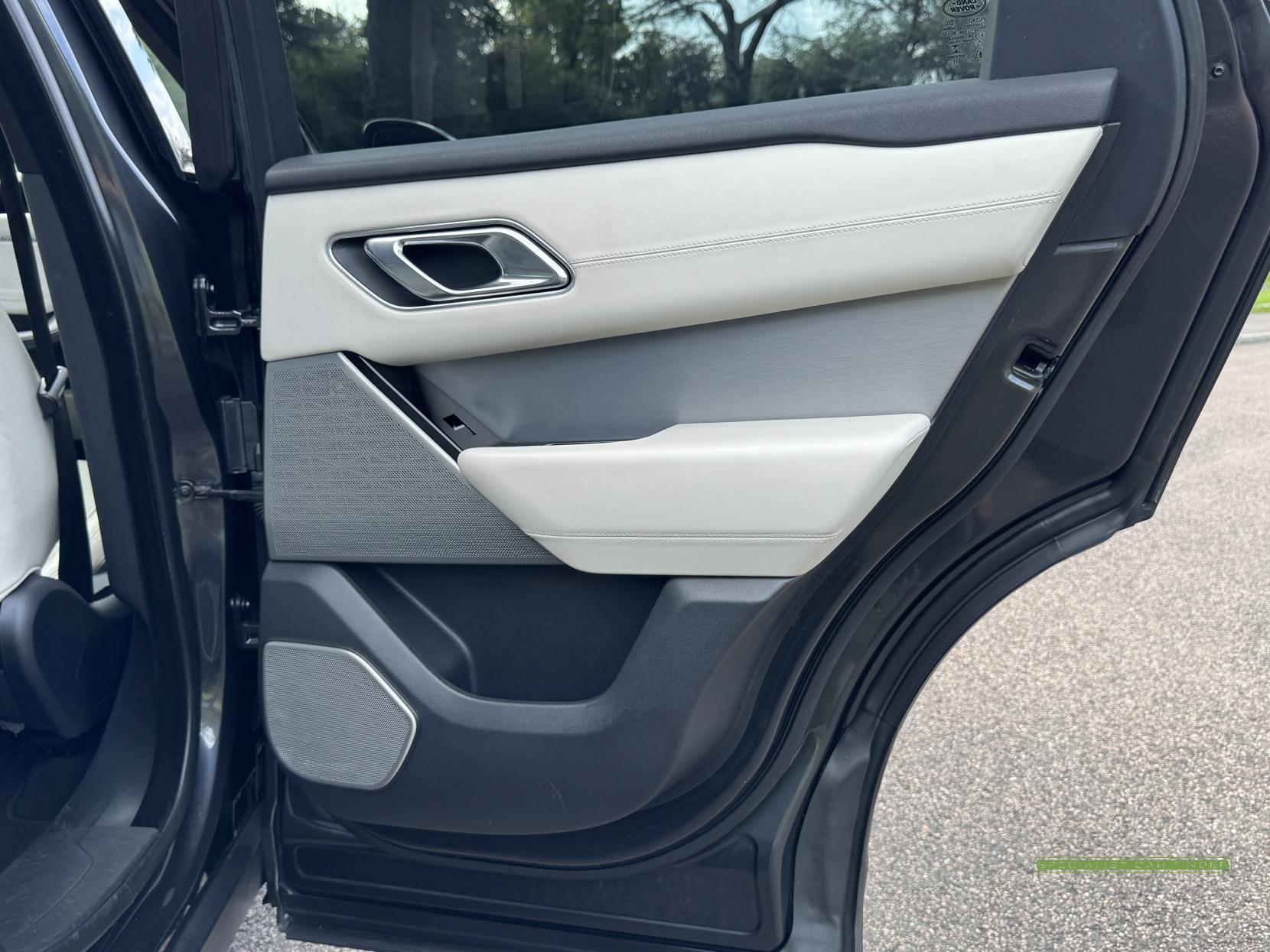 Land Rover Range Rover Velar 2.0 D240 R-Dynamic HSE SUV 5dr Diesel Auto 4WD Euro 6 (s/s) (240 ps)