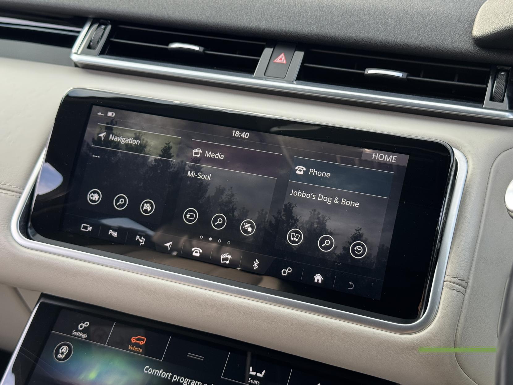 Land Rover Range Rover Velar 2.0 D240 R-Dynamic HSE SUV 5dr Diesel Auto 4WD Euro 6 (s/s) (240 ps)