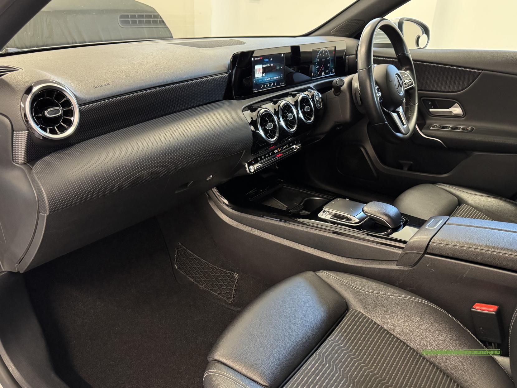 Mercedes-Benz A Class 1.5 A180d Sport Hatchback 5dr Diesel 7G-DCT Euro 6 (s/s) (116 ps)