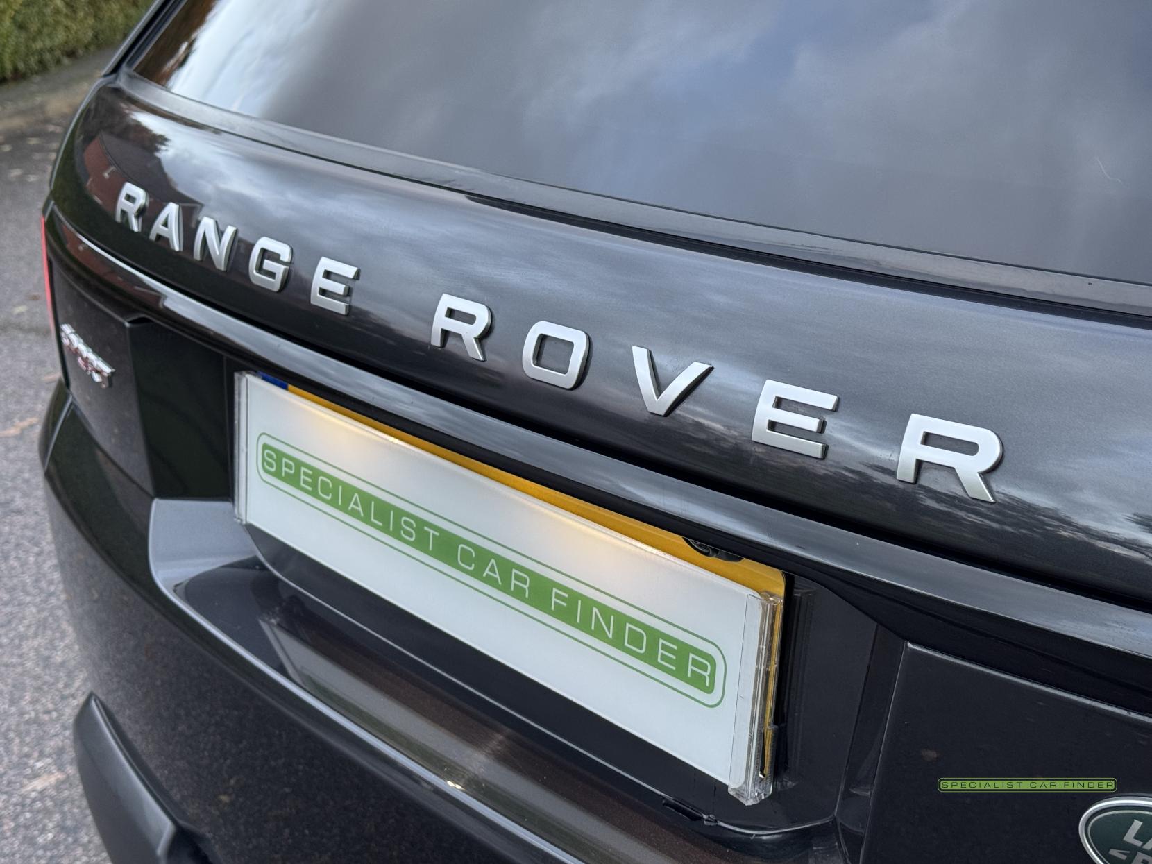 Land Rover Range Rover Sport 3.0 SD V6 HSE Dynamic SUV 5dr Diesel Auto 4WD Euro 5 (s/s) (306 ps)