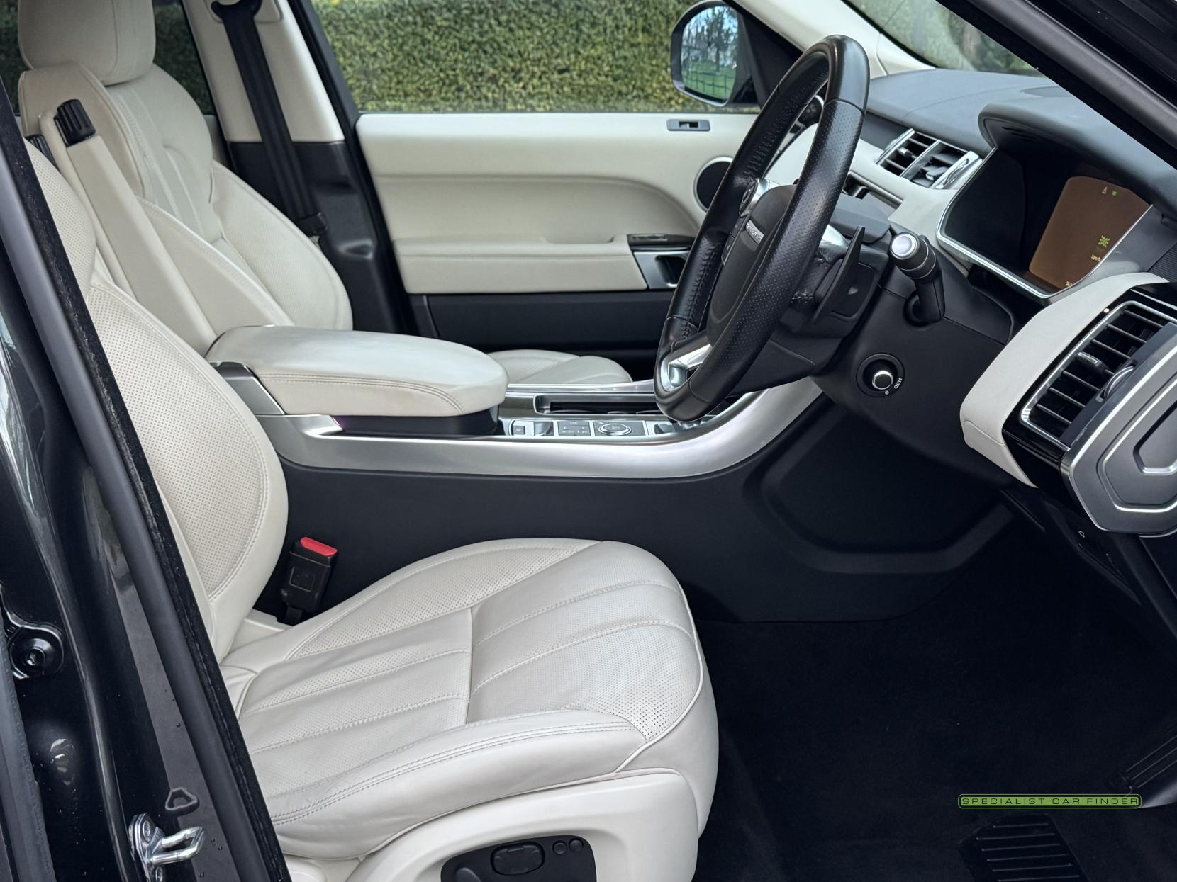 Land Rover Range Rover Sport 3.0 SD V6 HSE Dynamic SUV 5dr Diesel Auto 4WD Euro 5 (s/s) (306 ps)