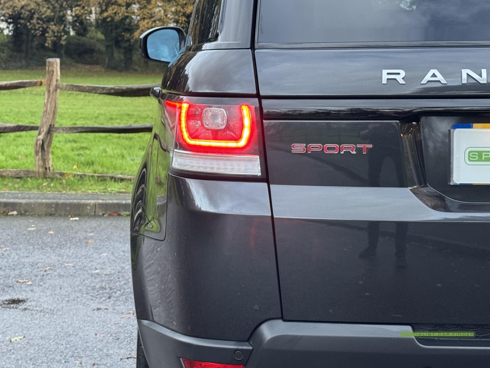 Land Rover Range Rover Sport 3.0 SD V6 HSE Dynamic SUV 5dr Diesel Auto 4WD Euro 5 (s/s) (306 ps)