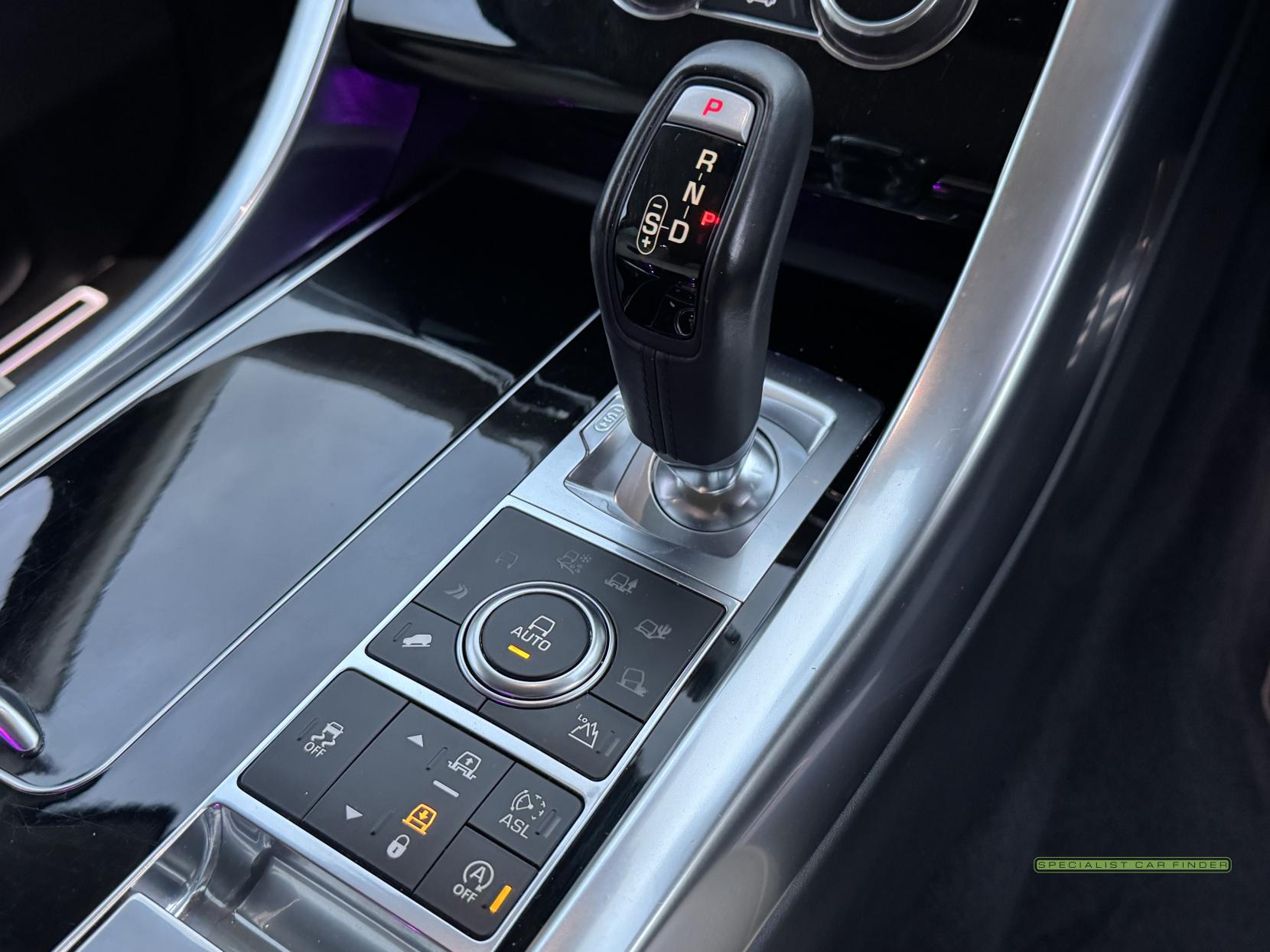 Land Rover Range Rover Sport 3.0 SD V6 HSE Dynamic SUV 5dr Diesel Auto 4WD Euro 5 (s/s) (306 ps)