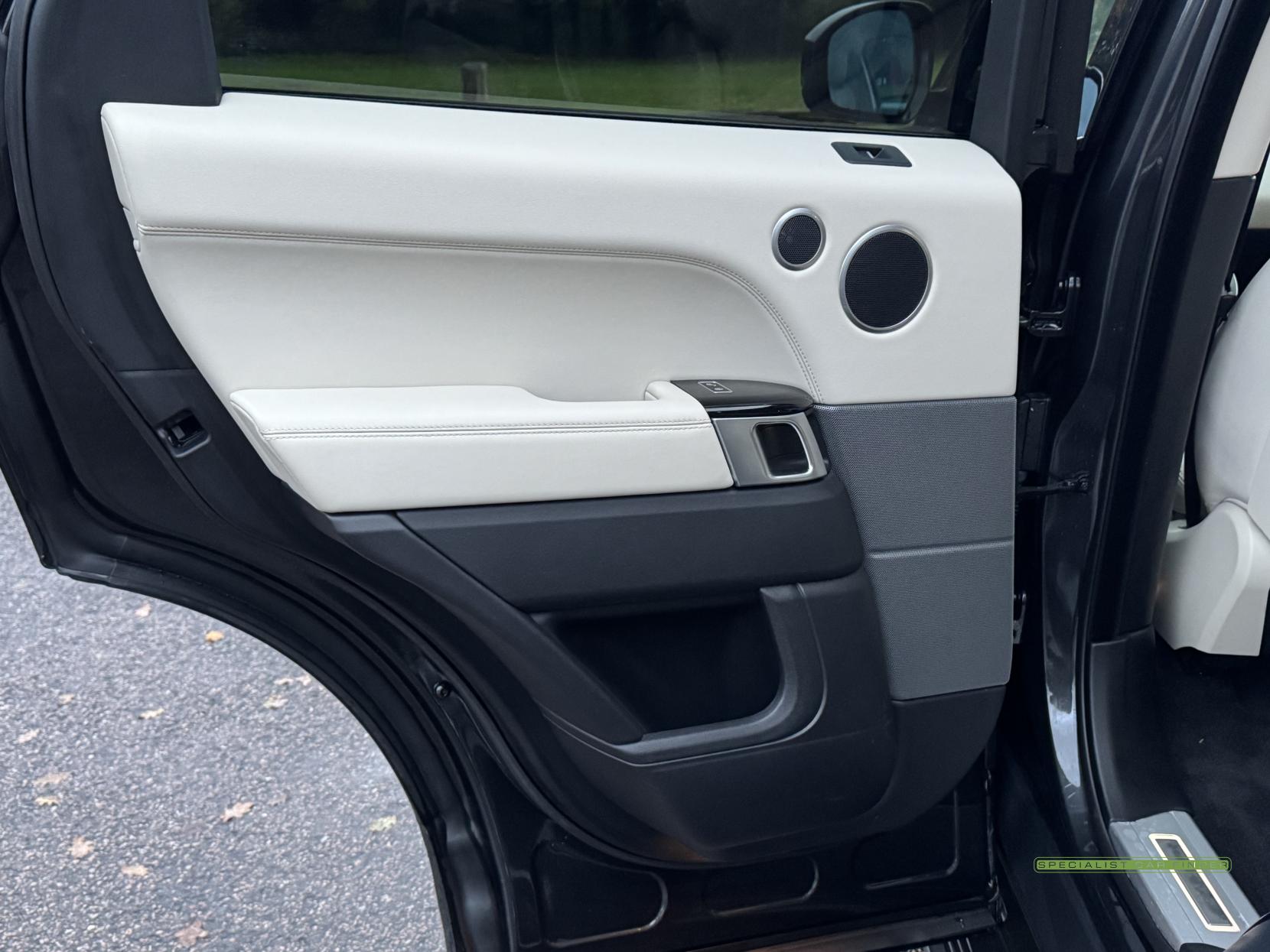 Land Rover Range Rover Sport 3.0 SD V6 HSE Dynamic SUV 5dr Diesel Auto 4WD Euro 5 (s/s) (306 ps)