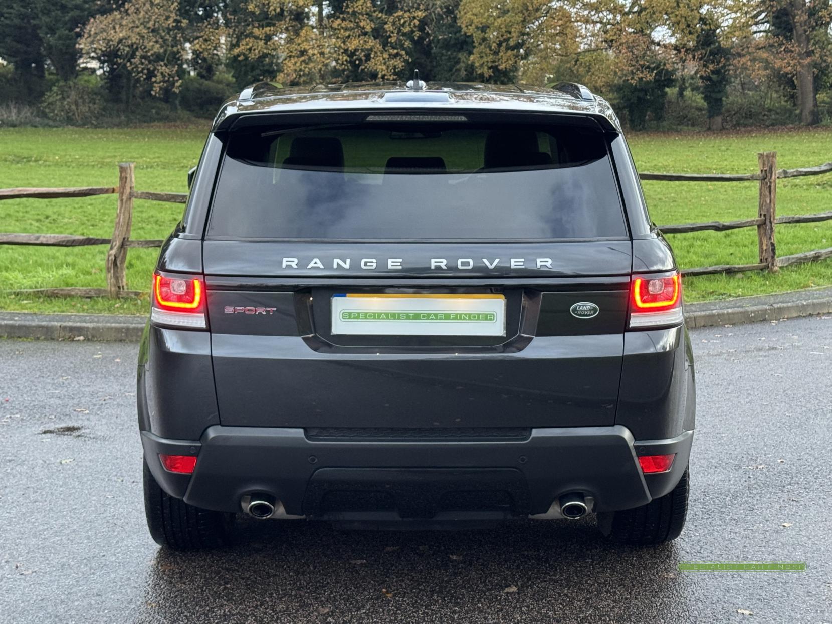 Land Rover Range Rover Sport 3.0 SD V6 HSE Dynamic SUV 5dr Diesel Auto 4WD Euro 5 (s/s) (306 ps)
