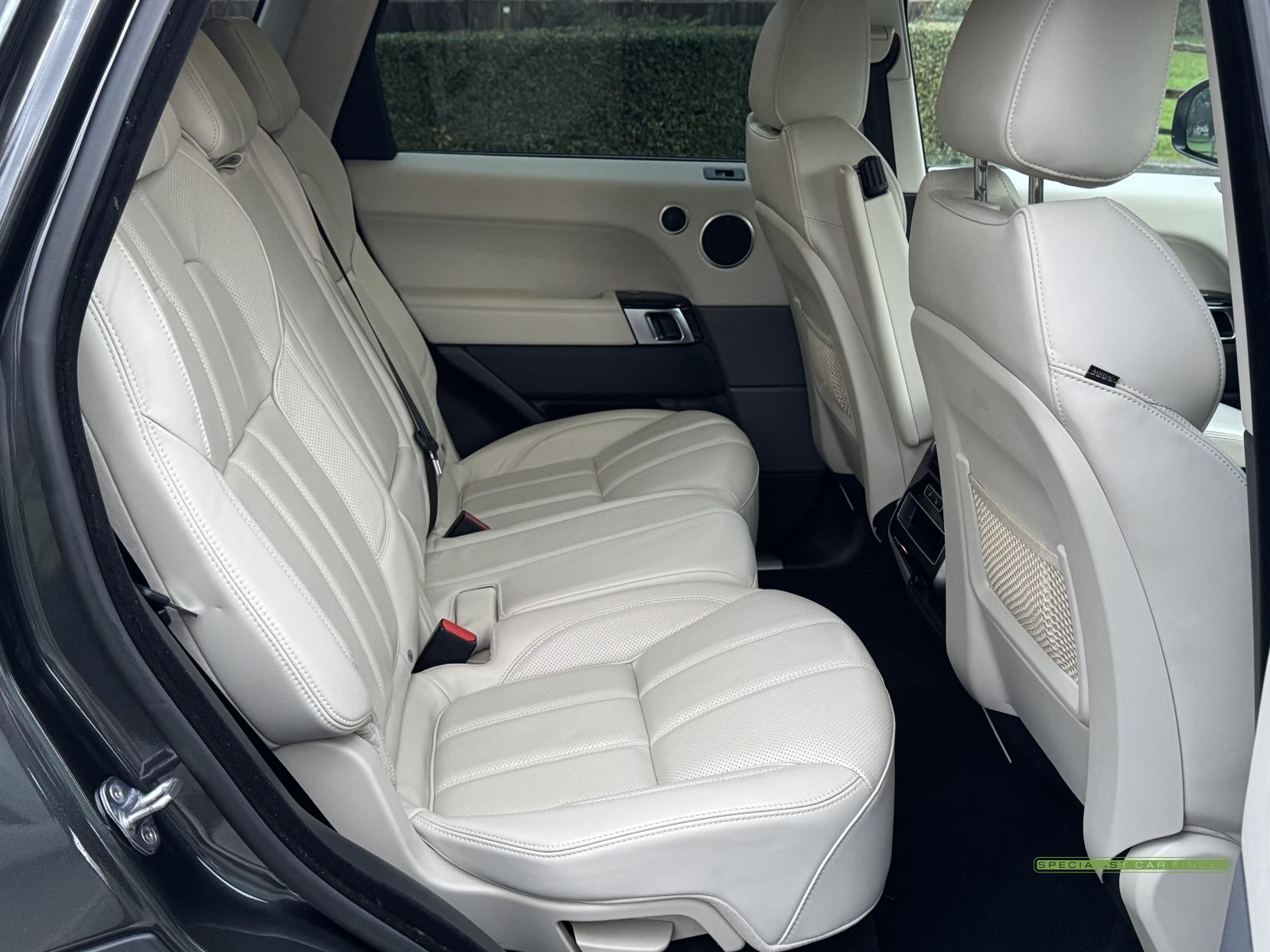 Land Rover Range Rover Sport 3.0 SD V6 HSE Dynamic SUV 5dr Diesel Auto 4WD Euro 5 (s/s) (306 ps)