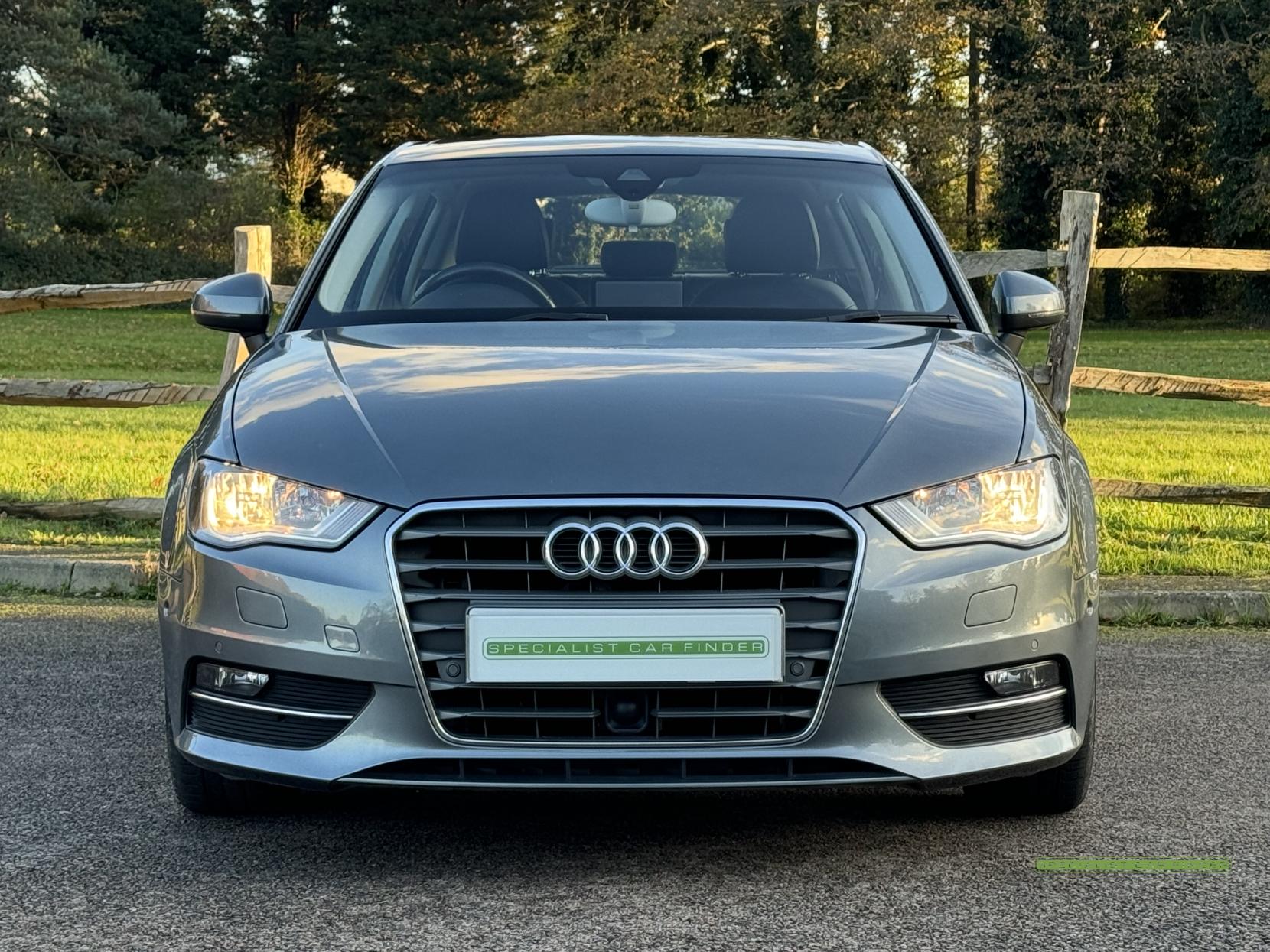 Audi A3 1.6 TDI SE Sportback 5dr Diesel Manual Euro 5 (s/s) (105 ps)